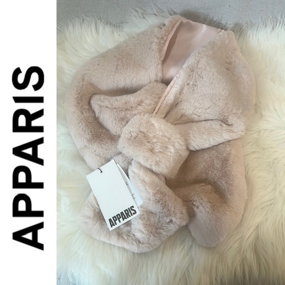 NWT Luna Faux Fur Wrap Scarf Ballet Pink - Picture 1 of 8